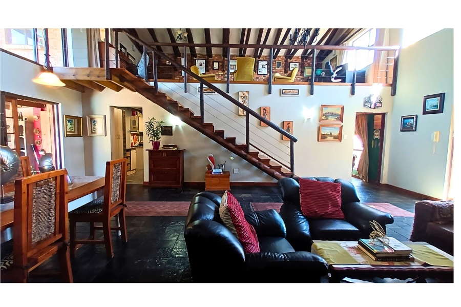 5 Bedroom Property for Sale in Gonubie Eastern Cape